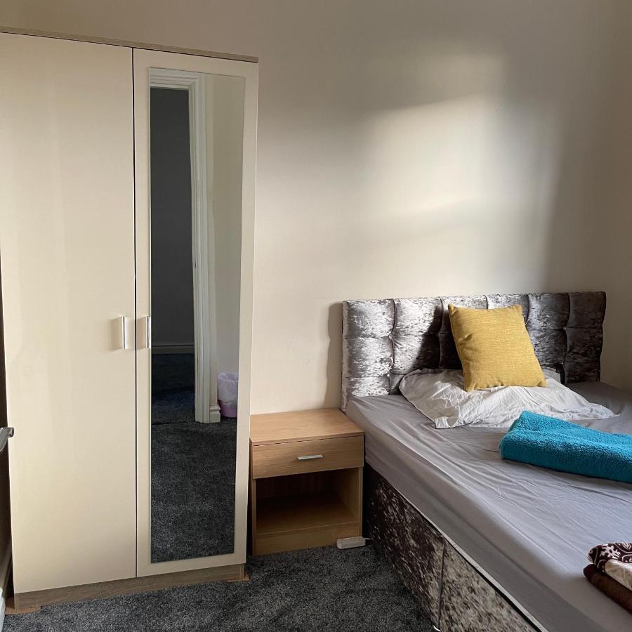 Pc Lodge Kingswood St Preston R1 Luaran gambar
