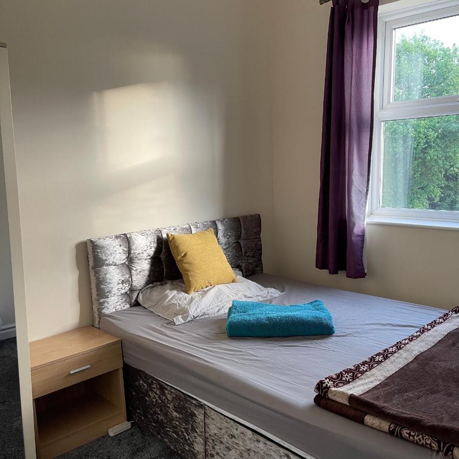 Pc Lodge Kingswood St Preston R1 Luaran gambar