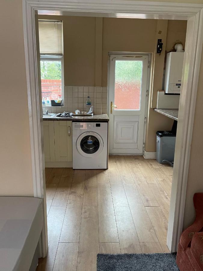 Pc Lodge Kingswood St Preston R1 Luaran gambar