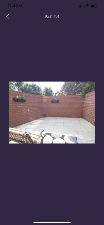 Pc Lodge Kingswood St Preston R1 Luaran gambar